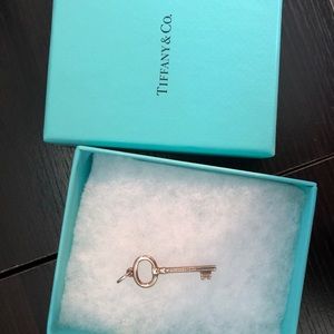 Tiffany Keys Pendant - beautiful gift! ❤️🔑